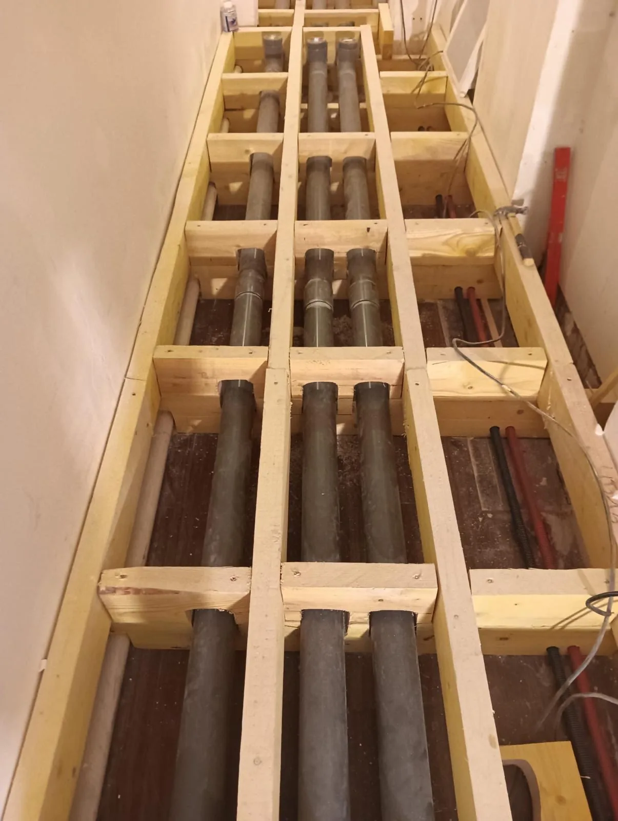 Réseaux d'évacuation créés lors de la redistribution de l'appartement en trois logements, Paris 15e Pasteur