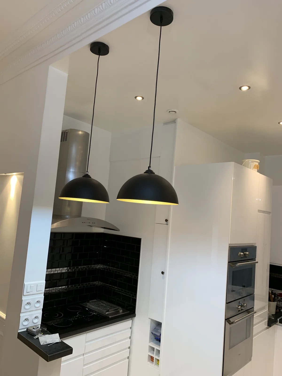 Cuisine rénovée dans un appartement haussmannien à La Muette, Paris 16e