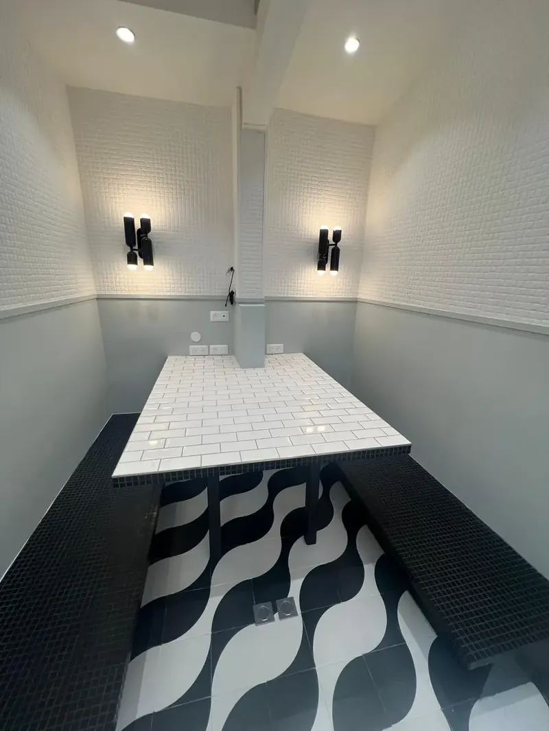 SdB Saint-Cloud — carrelage vagues design